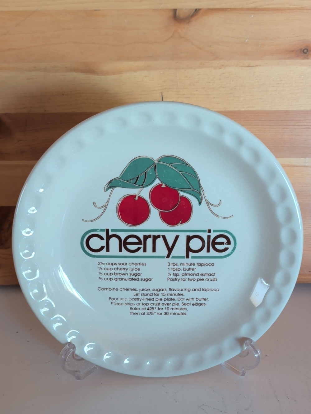 VTG. Cherry Pie  Plate. Recipe Plate, Scalloped Rim. 10"🌟